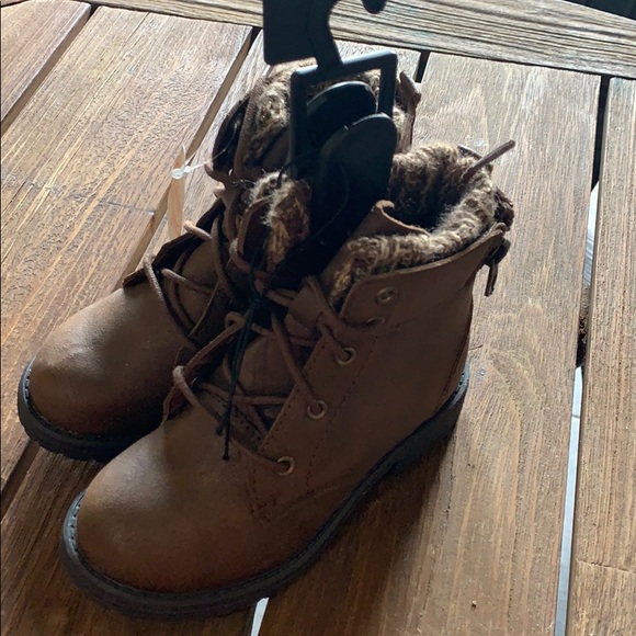 Toddler Girls size 9 bundle - Picture 6 of 6